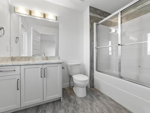 21351 96 Avenue, Edmonton, AB - Indoor Photo Showing Bathroom