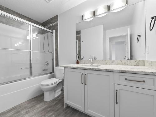 21351 96 Avenue, Edmonton, AB - Indoor Photo Showing Bathroom