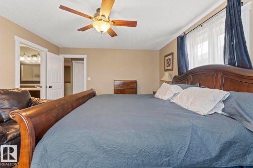 4929 58 Avenue, Cold Lake, AB - Indoor Photo Showing Bedroom