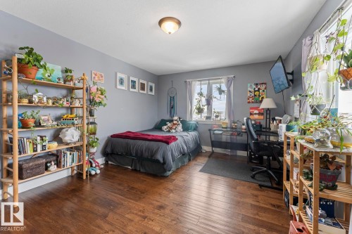 4929 58 Avenue, Cold Lake, AB - Indoor Photo Showing Bedroom
