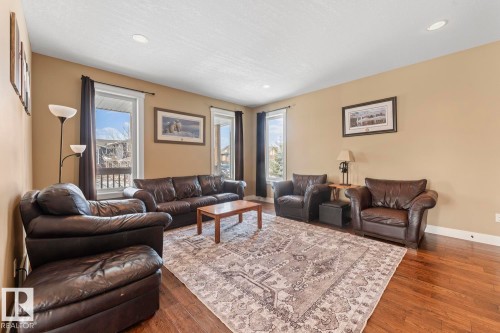 4929 58 Avenue, Cold Lake, AB - Indoor Photo Showing Living Room