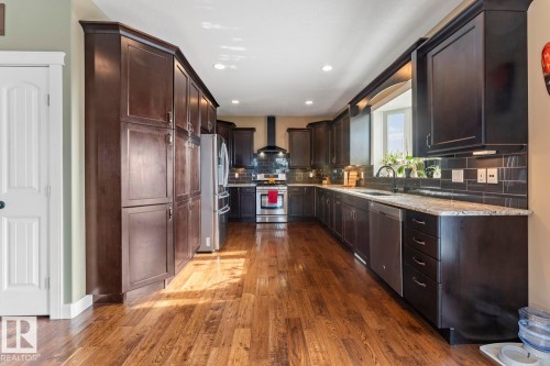 4929 58 Avenue, Cold Lake, AB - Indoor Photo Showing Kitchen