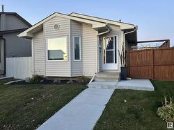 126 KINISKI Crescent  Edmonton, AB T6L 5A9