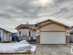 171 KLARVATTEN Road  Edmonton, AB T5Z 2X3