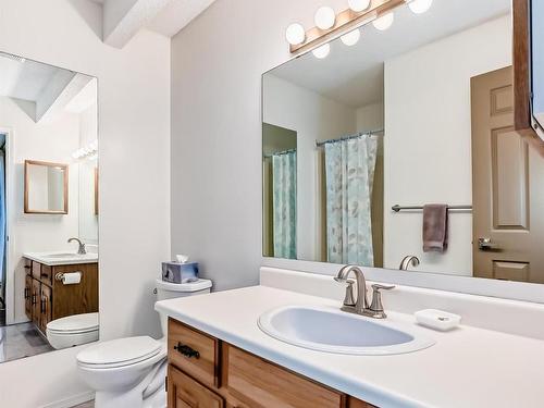 224 Warwick Road, Edmonton, AB - Indoor Photo Showing Bathroom