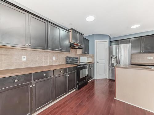 13906 146 Avenue Nw, Edmonton, AB - Indoor Photo Showing Kitchen