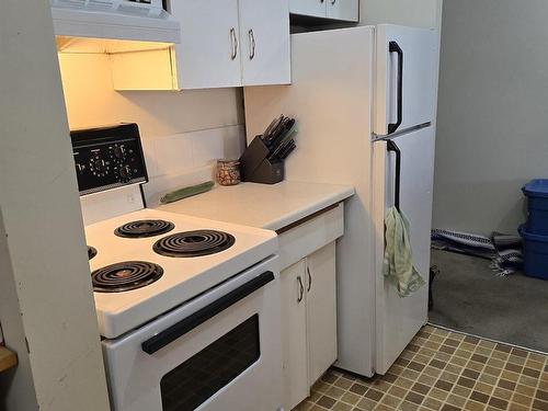 307 10160 116 Street, Edmonton, AB - Indoor Photo Showing Kitchen