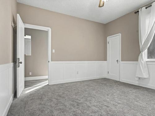 7204 78 Avenue, Edmonton, AB - Indoor Photo Showing Other Room