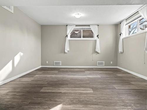 7204 78 Avenue, Edmonton, AB - Indoor Photo Showing Other Room