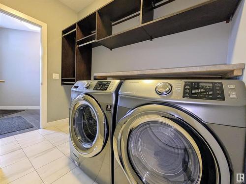 34 3090 Cameron Heights Way, Edmonton, AB - Indoor Photo Showing Laundry Room