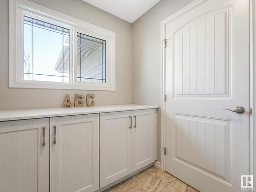 20019 29 Avenue, Edmonton, AB - Indoor Photo Showing Other Room