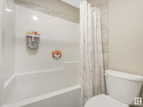 20019 29 Avenue, Edmonton, AB - Indoor Photo Showing Bathroom