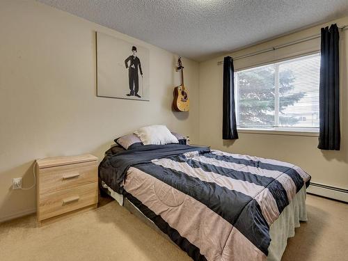 110 1188 Hyndman Road, Edmonton, AB - Indoor Photo Showing Bedroom