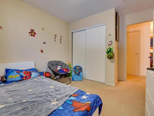 110 1188 Hyndman Road, Edmonton, AB - Indoor Photo Showing Bedroom