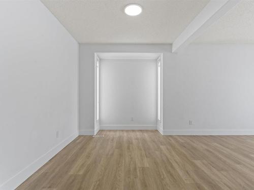 3105 41A Ave, Edmonton, AB - Indoor Photo Showing Other Room