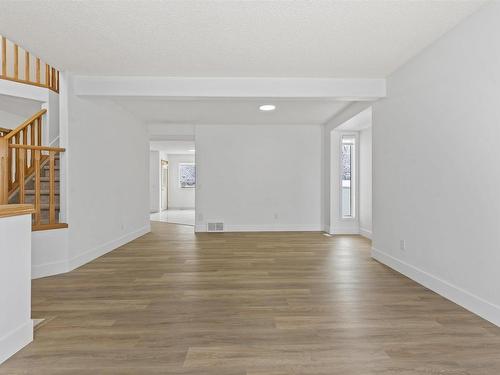 3105 41A Ave, Edmonton, AB - Indoor Photo Showing Other Room