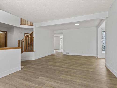 3105 41A Ave, Edmonton, AB - Indoor Photo Showing Other Room