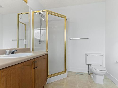 3105 41A Ave, Edmonton, AB - Indoor Photo Showing Bathroom