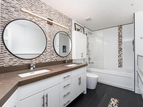 106 9020 Jasper Avenue, Edmonton, AB - Indoor Photo Showing Bathroom