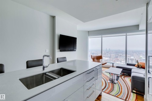 2912 10360 102 Street, Edmonton, AB - Indoor Photo Showing Kitchen