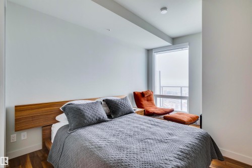 2912 10360 102 Street, Edmonton, AB - Indoor Photo Showing Bedroom