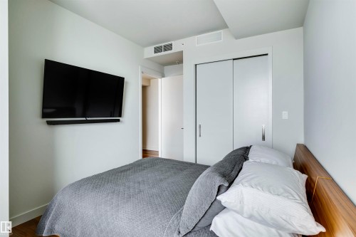 2912 10360 102 Street, Edmonton, AB - Indoor Photo Showing Bedroom