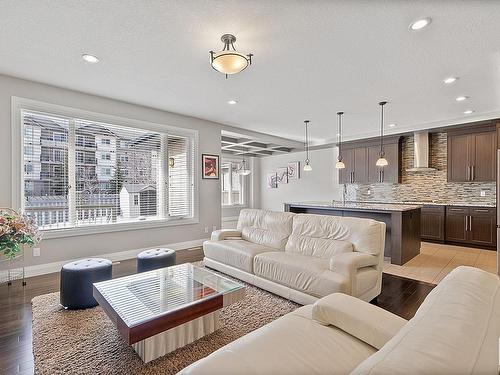 1504 Cunningham Cape, Edmonton, AB - Indoor Photo Showing Living Room