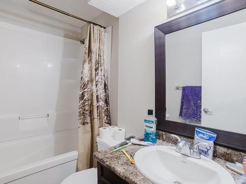 9622 157 Street Nw, Edmonton, AB - Indoor Photo Showing Bathroom