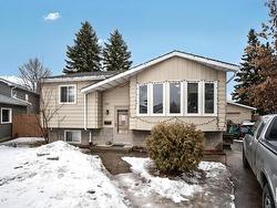 1851 40 Street  Edmonton, AB T6L 3H3