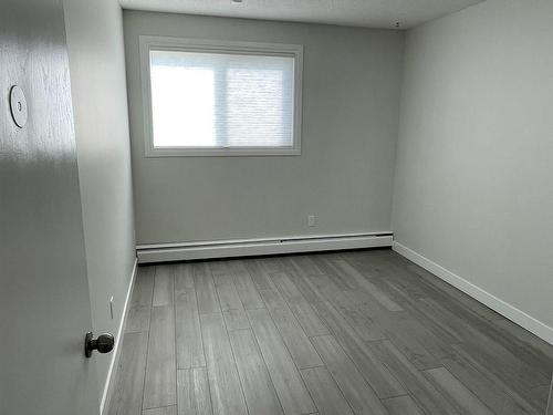 9341 95 Street, Edmonton, AB - Indoor Photo Showing Other Room