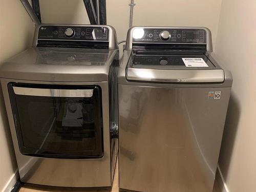 9341 95 Street, Edmonton, AB - Indoor Photo Showing Laundry Room