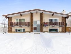 9341 95 Street  Edmonton, AB T6C 3X1