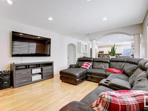 8918 159A Avenue, Edmonton, AB - Indoor Photo Showing Living Room