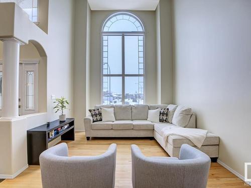 8918 159A Avenue, Edmonton, AB - Indoor Photo Showing Living Room