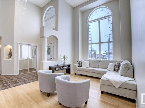 8918 159A Avenue, Edmonton, AB - Indoor Photo Showing Living Room