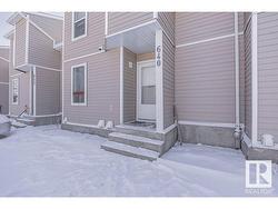 640 SADDLEBACK Road  Edmonton, AB T6J 4Z3