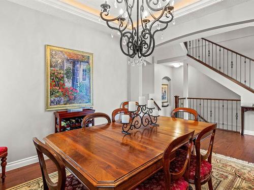 3264 Whitelaw Drive, Edmonton, AB - Indoor Photo Showing Dining Room