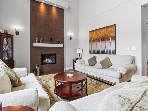 3264 Whitelaw Drive, Edmonton, AB - Indoor Photo Showing Living Room With Fireplace