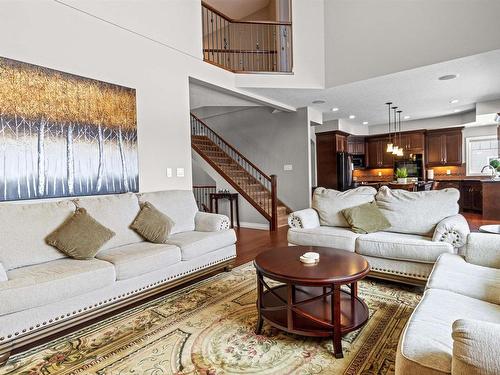 3264 Whitelaw Drive, Edmonton, AB - Indoor Photo Showing Living Room