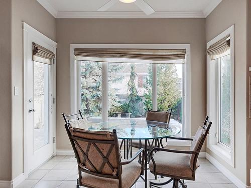 211 Darlington Crescent, Edmonton, AB - Indoor Photo Showing Dining Room