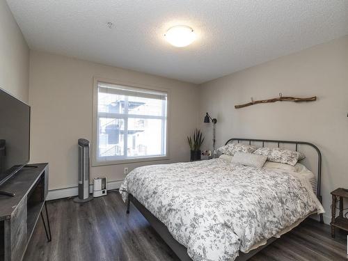 305 5510 Schonsee Drive, Edmonton, AB - Indoor Photo Showing Bedroom