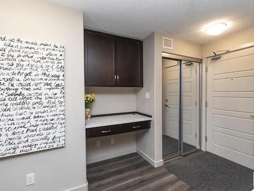 305 5510 Schonsee Drive, Edmonton, AB - Indoor Photo Showing Other Room