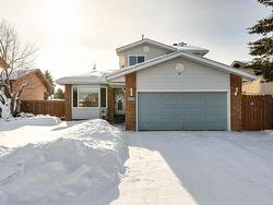 6911 152B Avenue  Edmonton, AB T5C 3N9