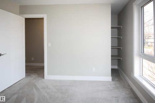 11411 76 Avenue, Edmonton, AB - Indoor Photo Showing Other Room