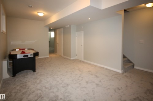 11411 76 Avenue, Edmonton, AB - Indoor Photo Showing Other Room
