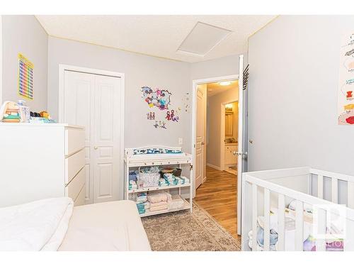 4848 148 Avenue, Edmonton, AB - Indoor Photo Showing Bedroom