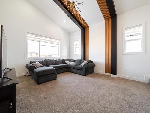 7303 Creighton Close, Edmonton, AB - Indoor