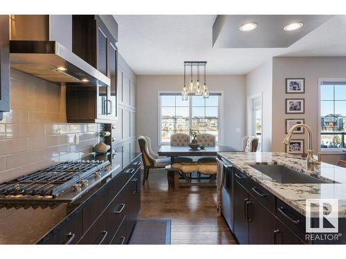 3414 Parker Loop, Edmonton, AB - Indoor Photo Showing Kitchen With Upgraded Kitchen