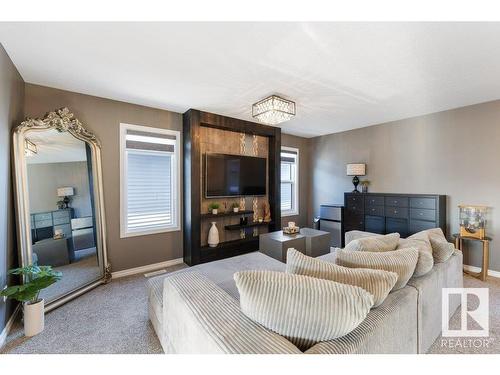 3414 Parker Loop, Edmonton, AB - Indoor