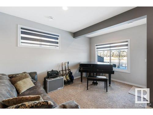 3414 Parker Loop, Edmonton, AB - Indoor